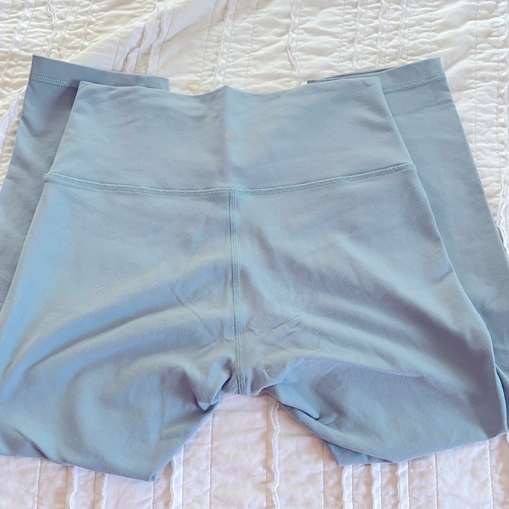 LuluLemon Wunder Under Luon 21/23in Crop